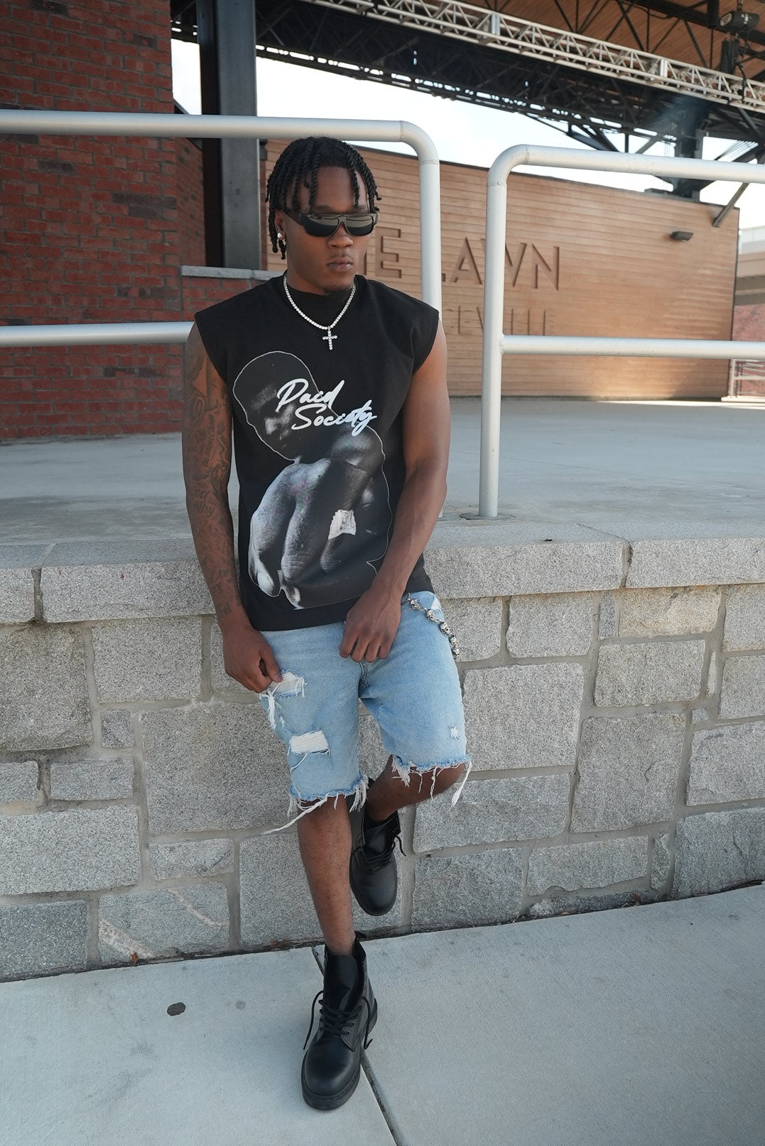 Kiss The Ring Tee
